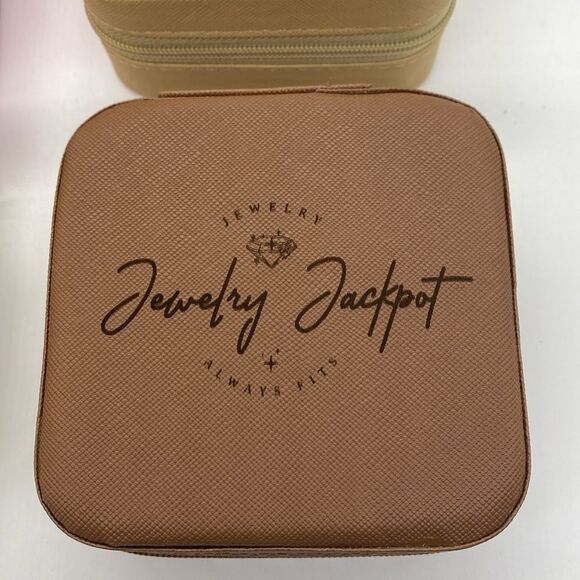 ✨ 💝 GIFT 🎁  ✨ with select purchases 🆕 ✨while stocks last✨ - Picture 6 of 9